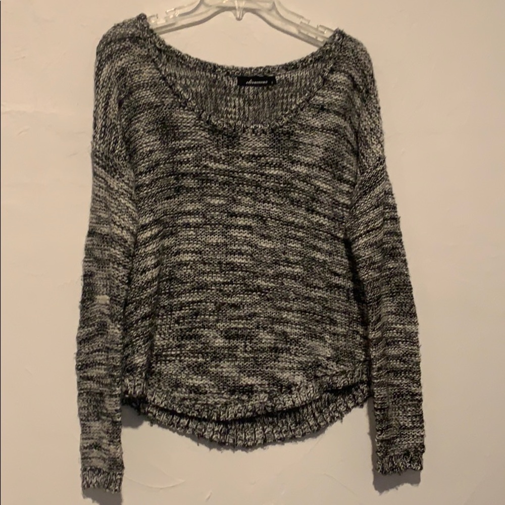 Olivaceous pullover overnight sweater size small